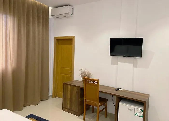 Niko 3* Berat