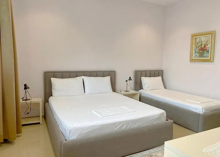 Niko 3* Berat